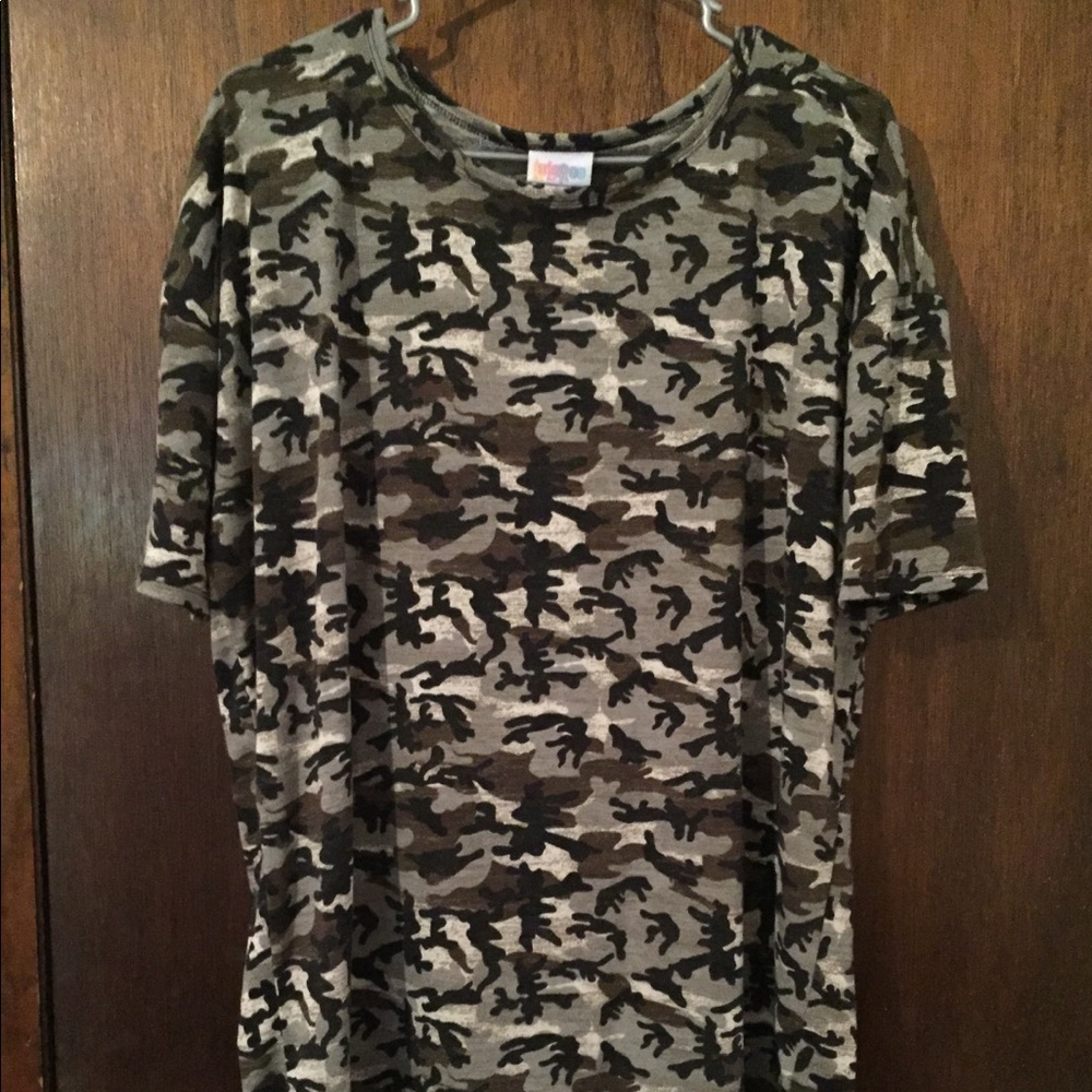 Size small camouflage Irma BNWOT